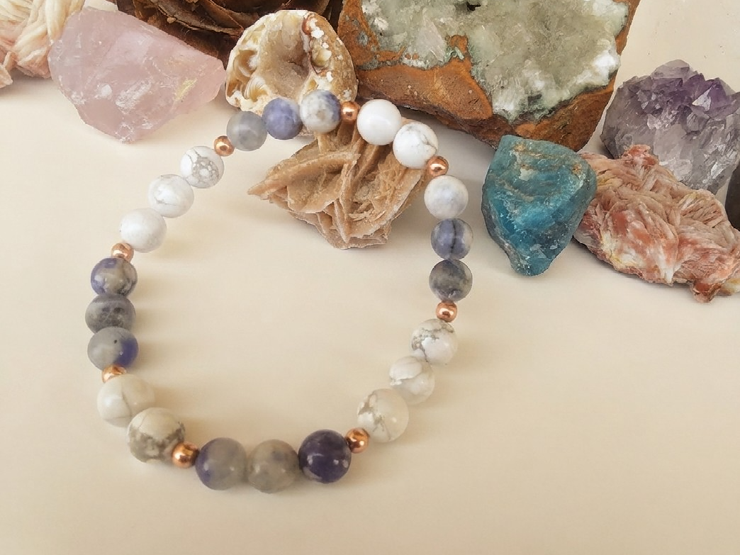 Bracciale in Howlite e Sodalite – Perle naturali da 8 mm