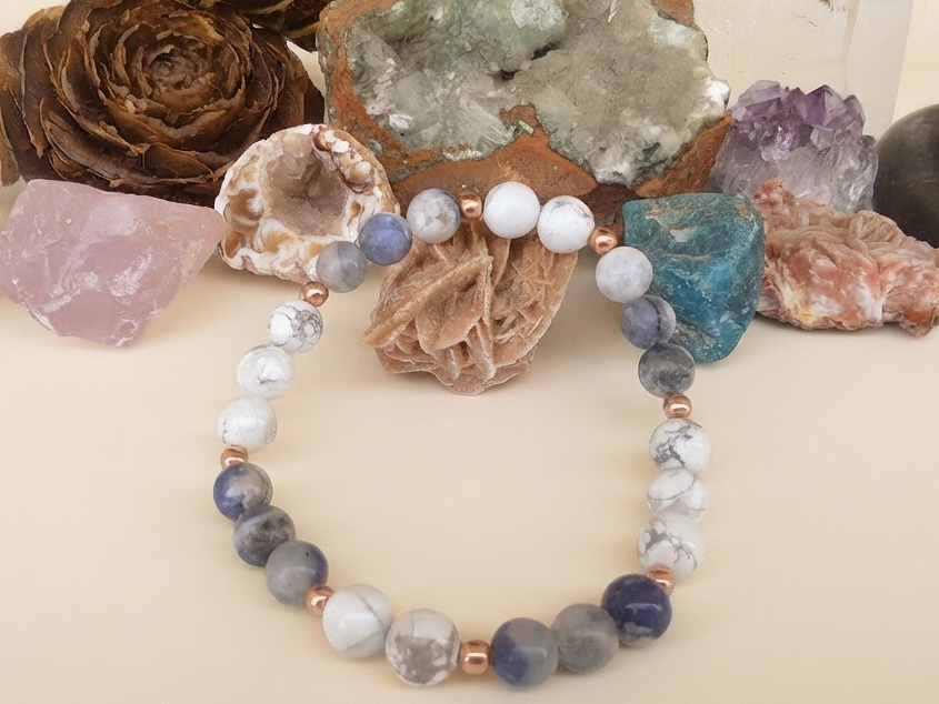 Bracciale in Howlite e Sodalite – Perle naturali da 8 mm