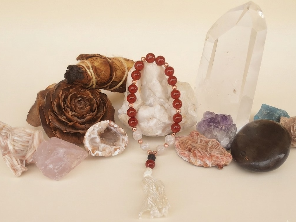 Bracciale Mala in Agata rossa, Cristallo di Rocca e Pietra Lavica – 18 pietre naturali