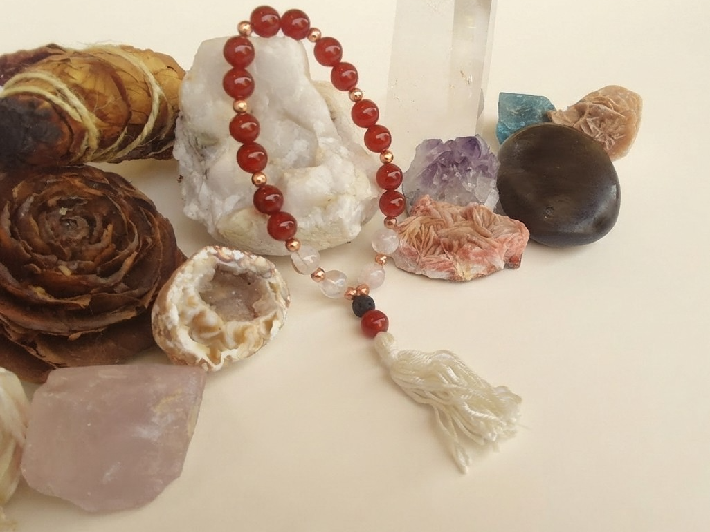 Bracciale Mala in Agata rossa, Cristallo di Rocca e Pietra Lavica – 18 pietre naturali