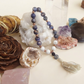 Bracciale Mala in Sodalite, Howlite e Pietra Lavica – 18 pietre naturali