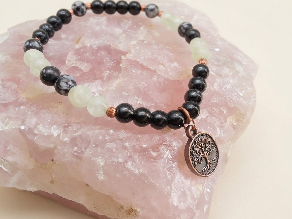 Bracciale in Onice, Giadeite e Ossidiana Fiocco di Neve con Charm Albero della Vita – Perle naturali da 6 mm