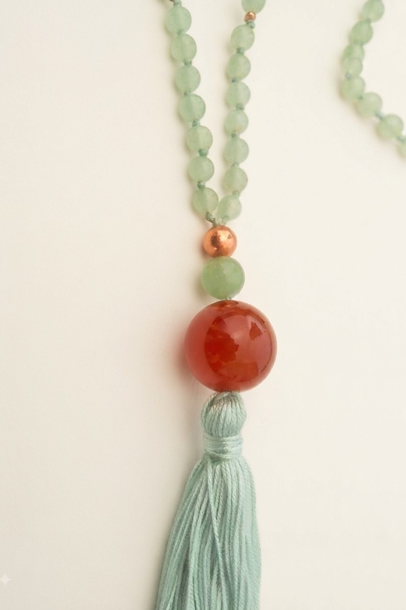 Mala da meditazione in Avventurina Verde e Agata Rossa – 108 perle