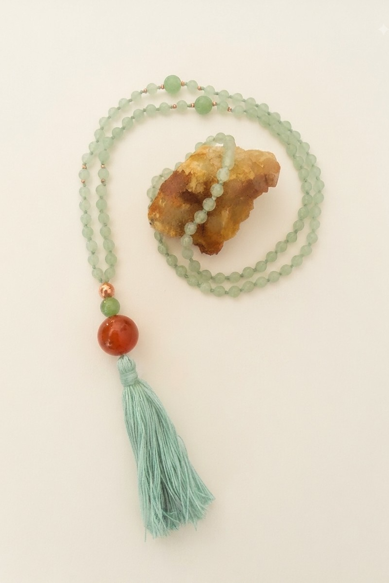 Mala da meditazione in Avventurina Verde e Agata Rossa – 108 perle