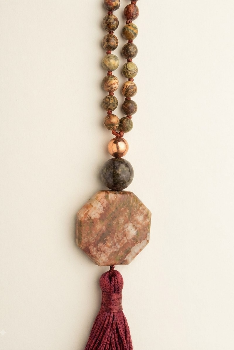 Mala da meditazione in Diaspro Leopardo e Mica – 108 perle