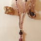 Mala da meditazione in Quarzo Rosa del Madagascar, Granato e Agata Marrone – 108 perle