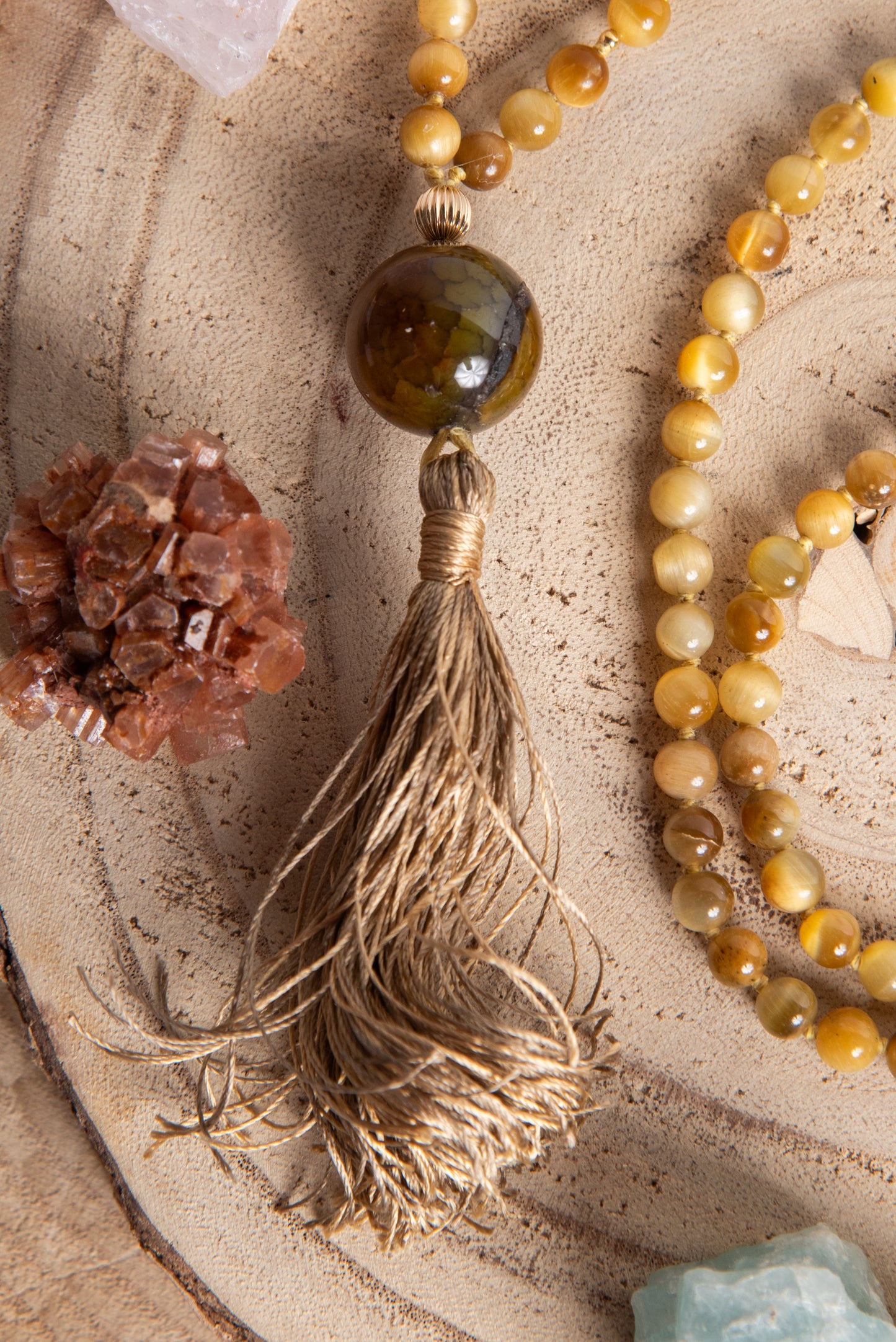 Mala con pietre dure naturali di Occhio di tigre dorato, Pietra guru Agata, Argento dorato 925, placcato oro 14 kt