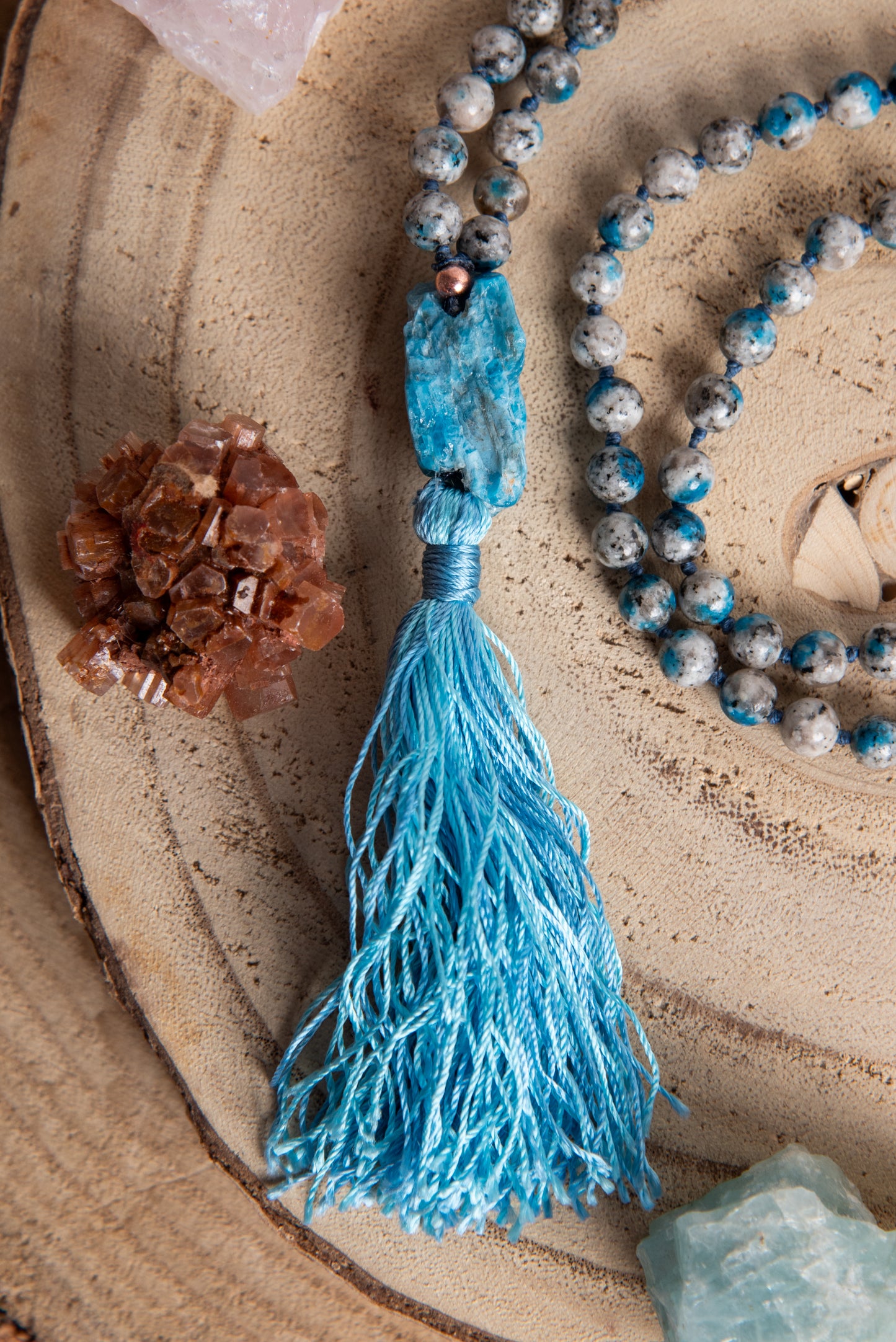 Mala per meditare in Diaspro K2, Pietra Guru Apatite e Rame