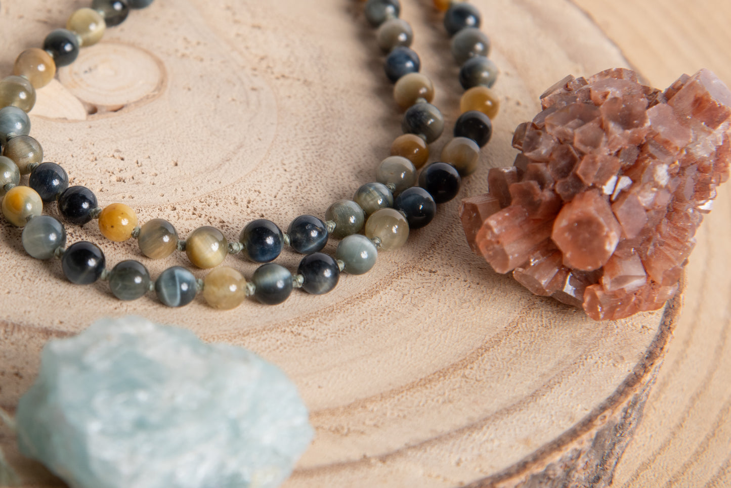 Mala con pietre dure naturali di Occhio di falco, Pietra guru Diaspro, Argento dorato 925