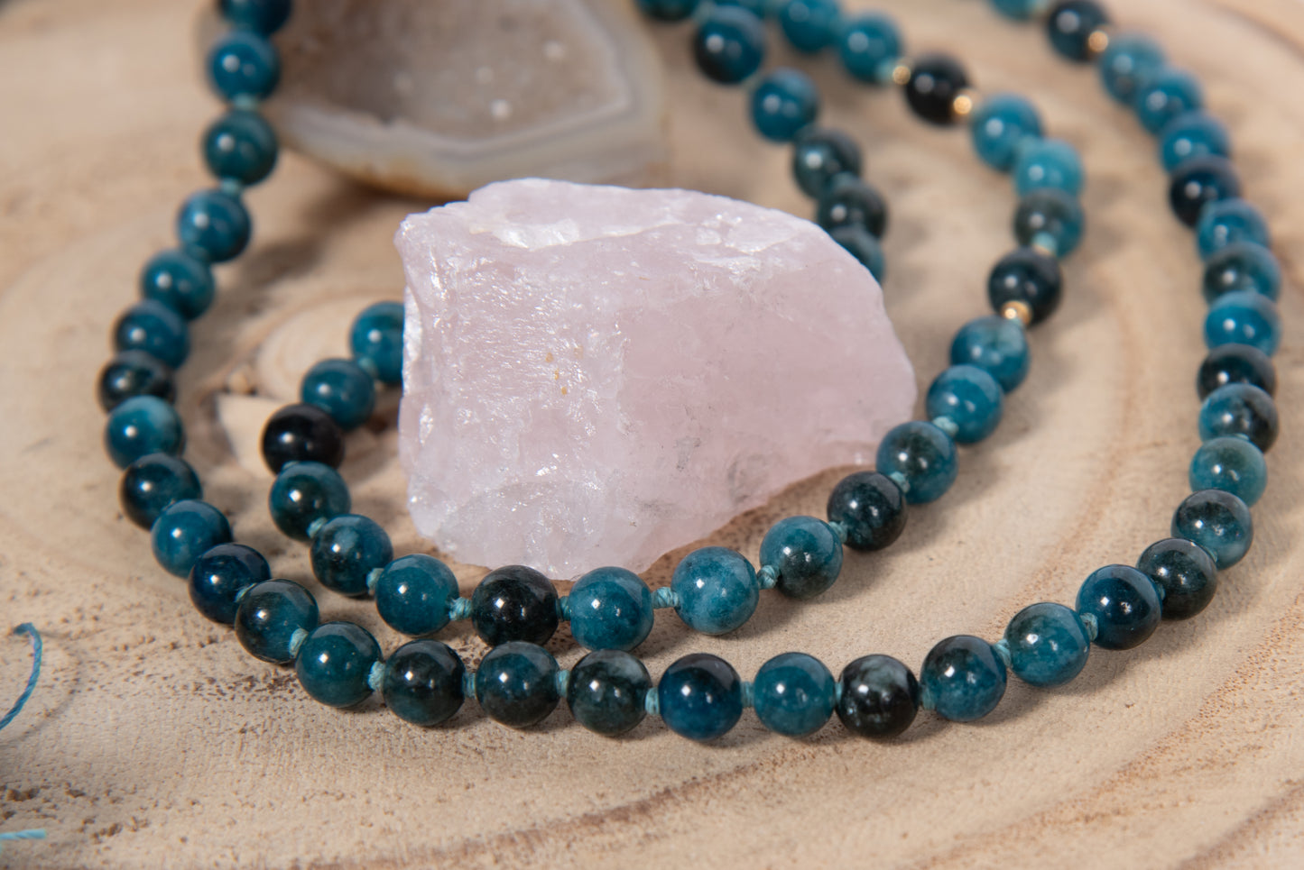 Mala da meditazione in Apatite, Perla Guru Tibetana, Argento dorato 925, placcato oro 14 kt