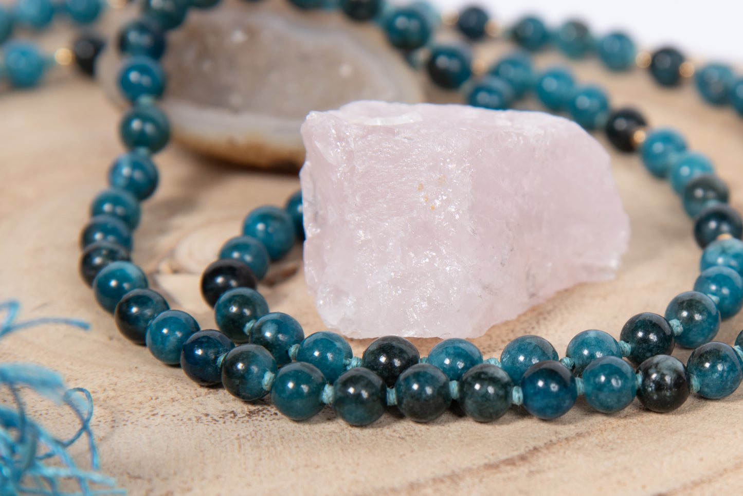 Mala da meditazione in Apatite, Perla Guru Tibetana, Argento dorato 925, placcato oro 14 kt