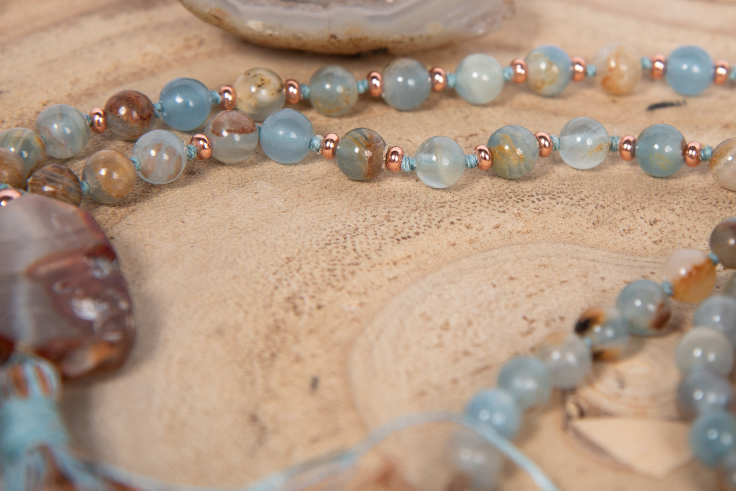 Mala collana 108 perle Calcite blu, pietra guru Agata, rame