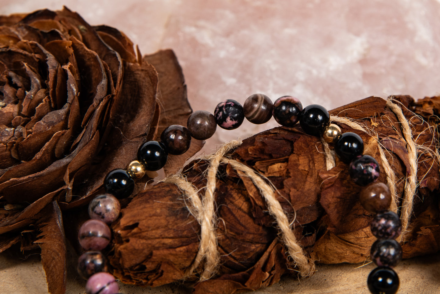 Onice, rodonite pizzo, lava, argento dorato 925