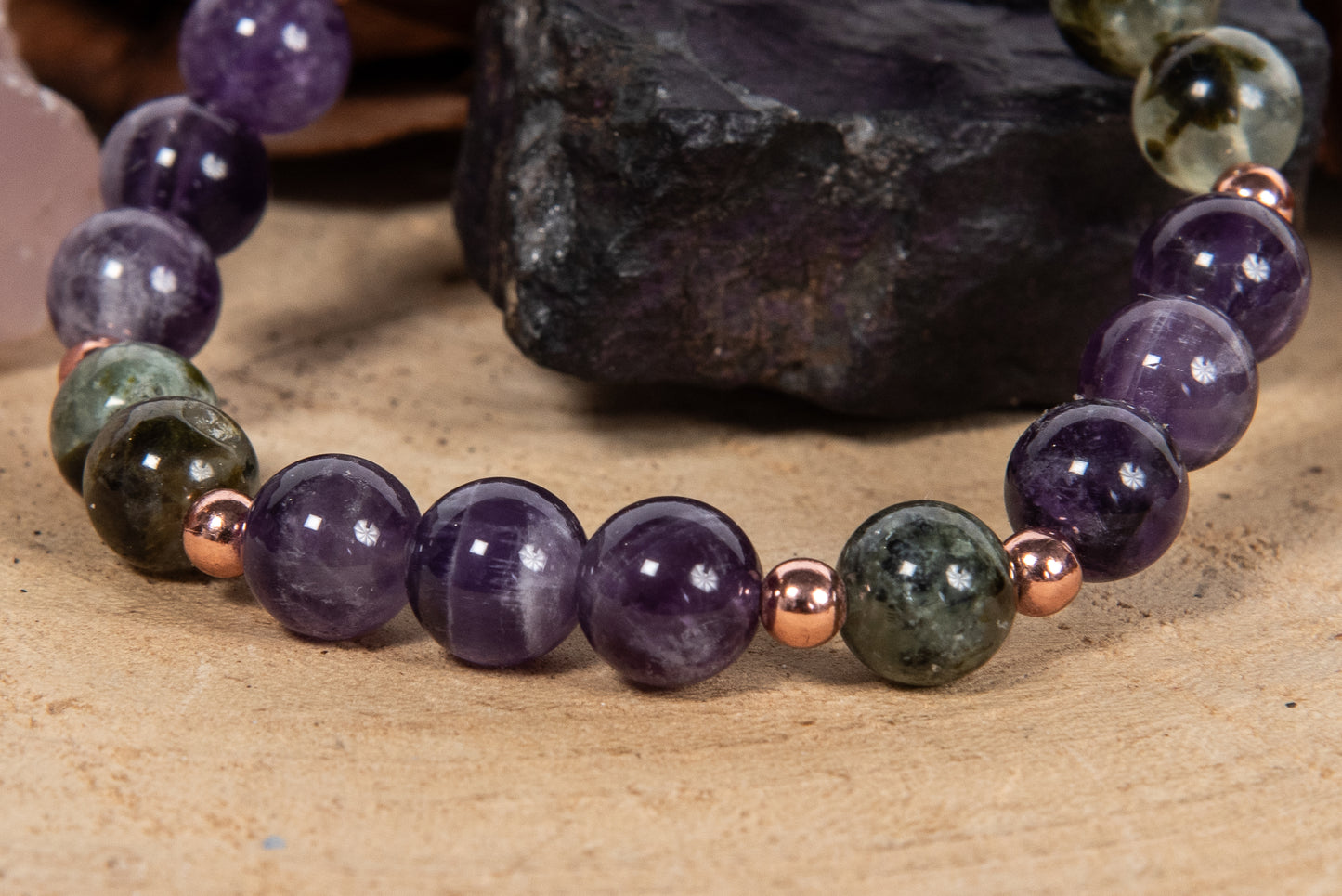 Bracciale perle 8 mm prehnite, ametista, rame