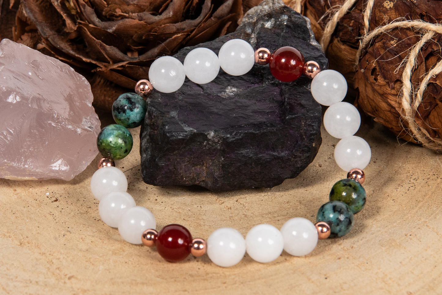 Bracciale perle 8 mm turchese africano, agata bianca, agata rossa, rame