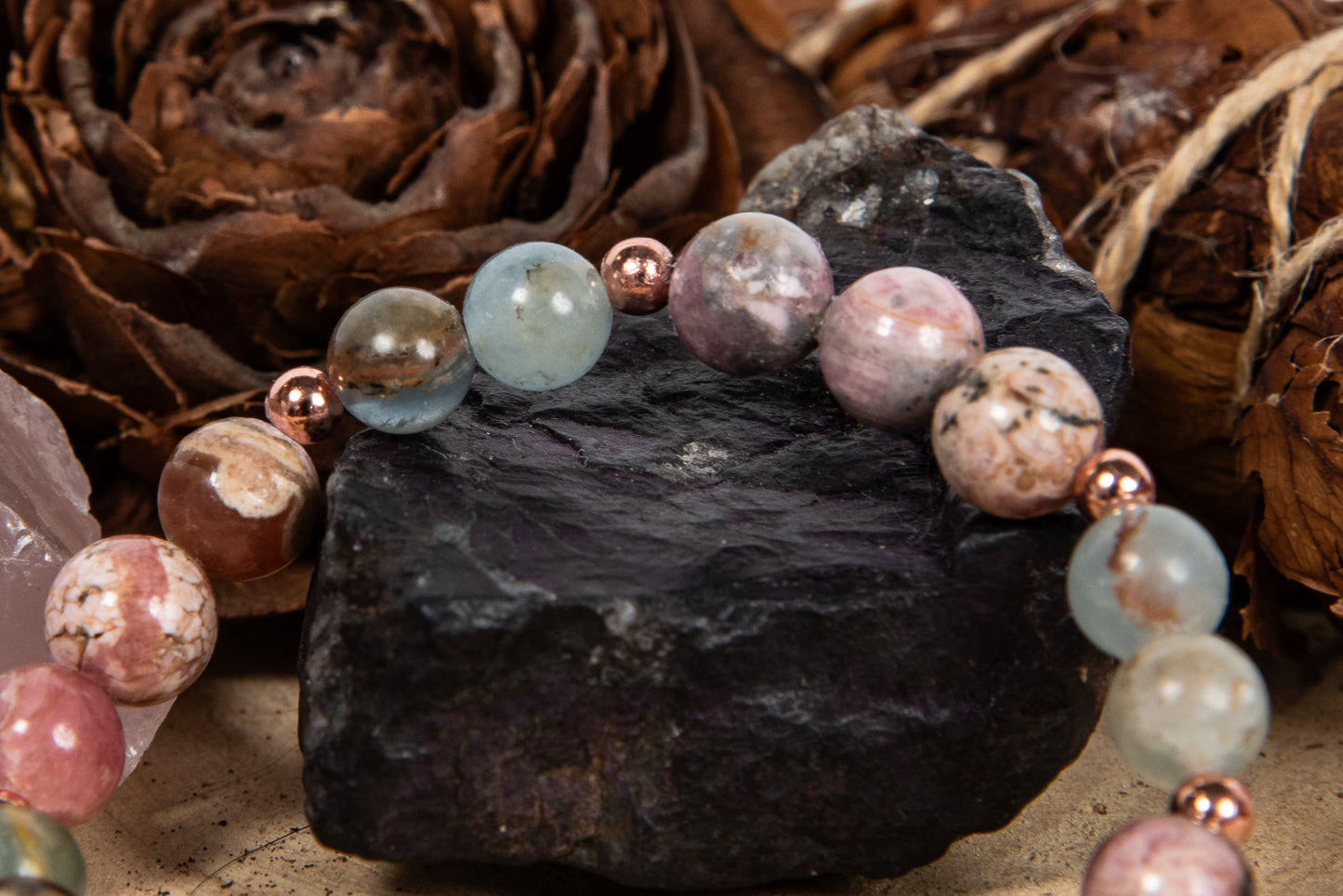 Bracciale perle 8 mm calcite blu, rodocrosite, rame