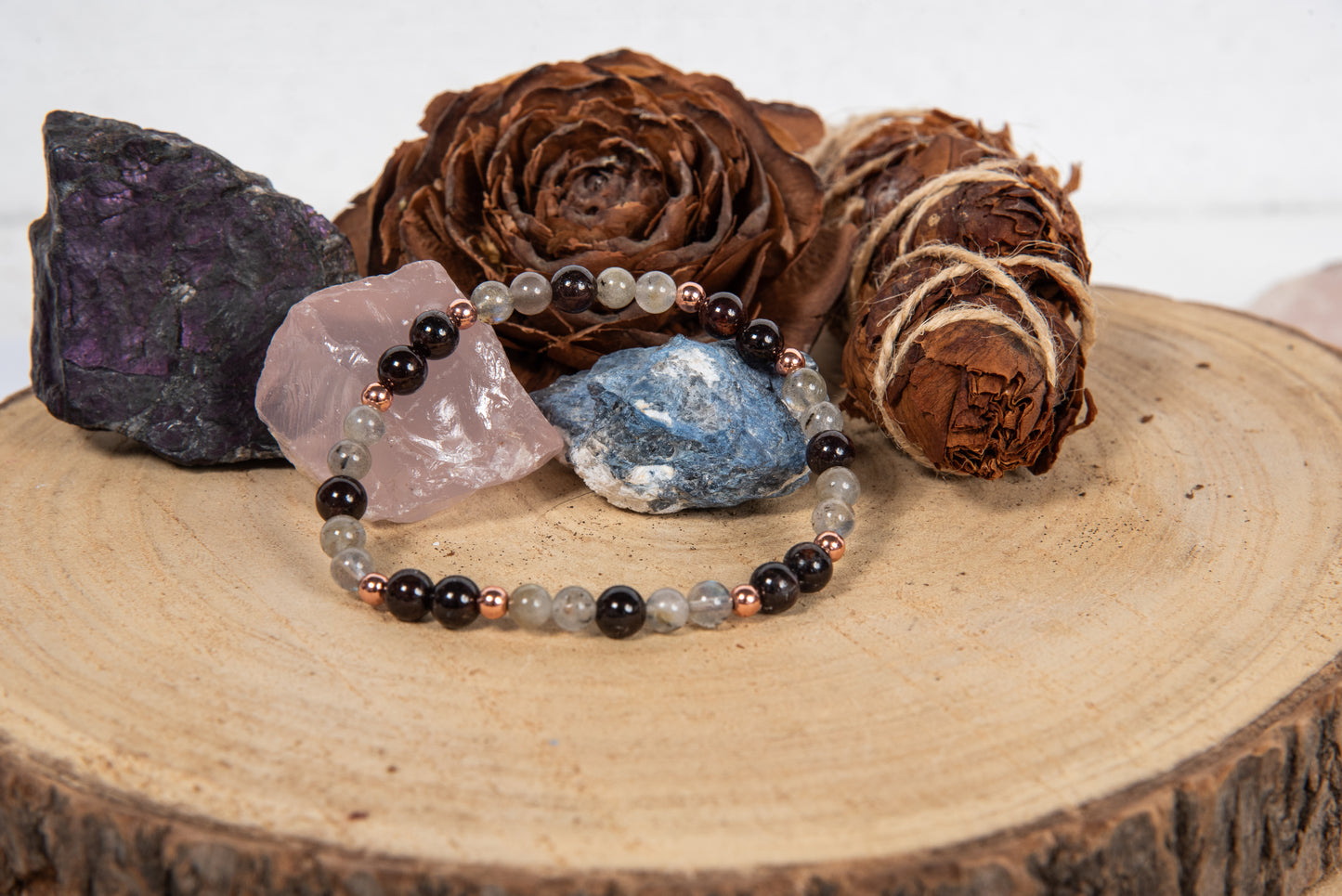 Bracciale perle 6 mm granato, labradorite, rame