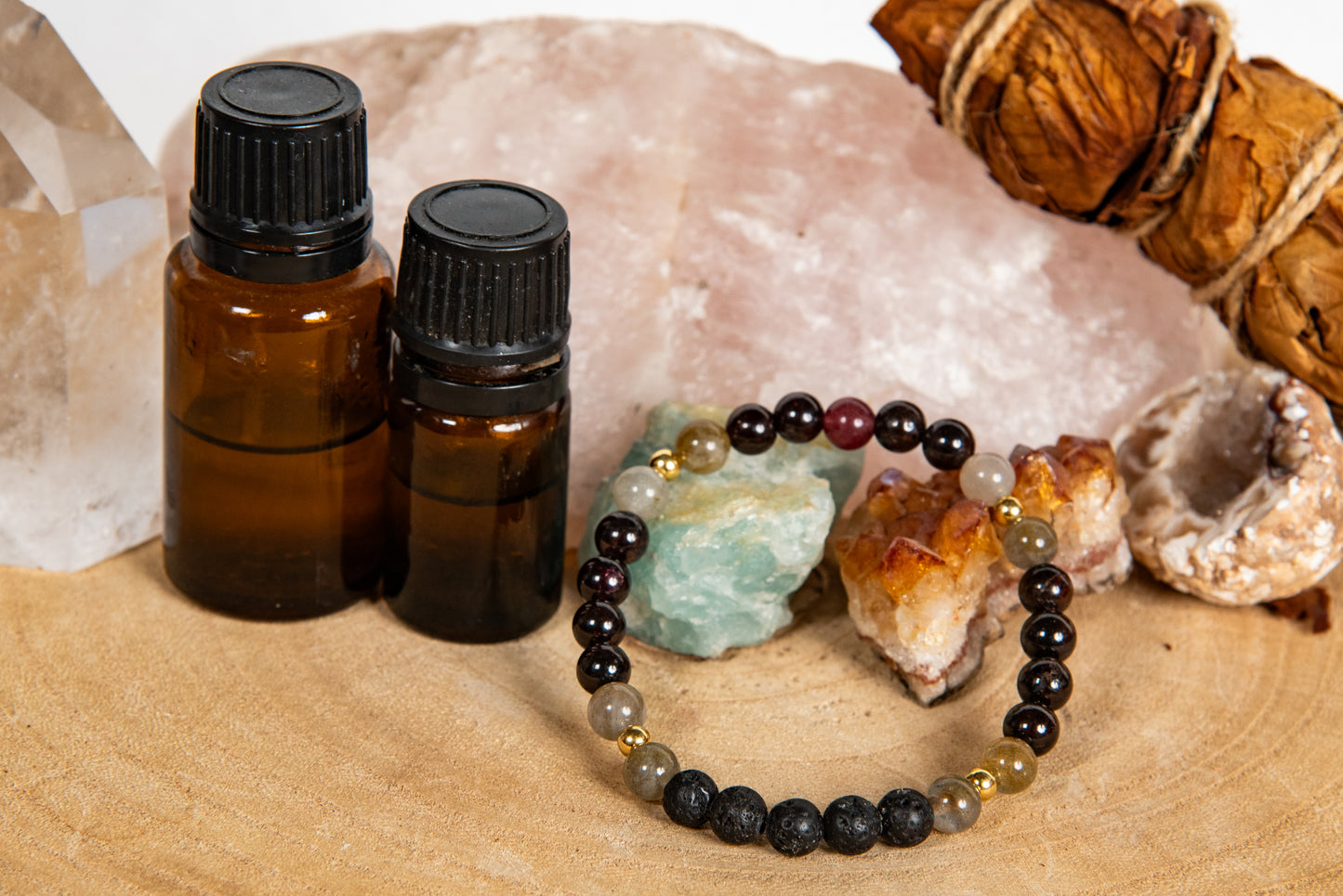 Granato, tormalina rosa, labradorite, lava, argento dorato 925