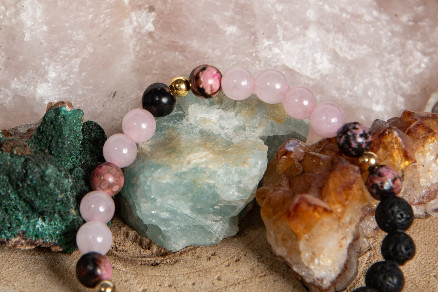 Quarzo rosa, rodonite pizzo, lava, argento dorato 925