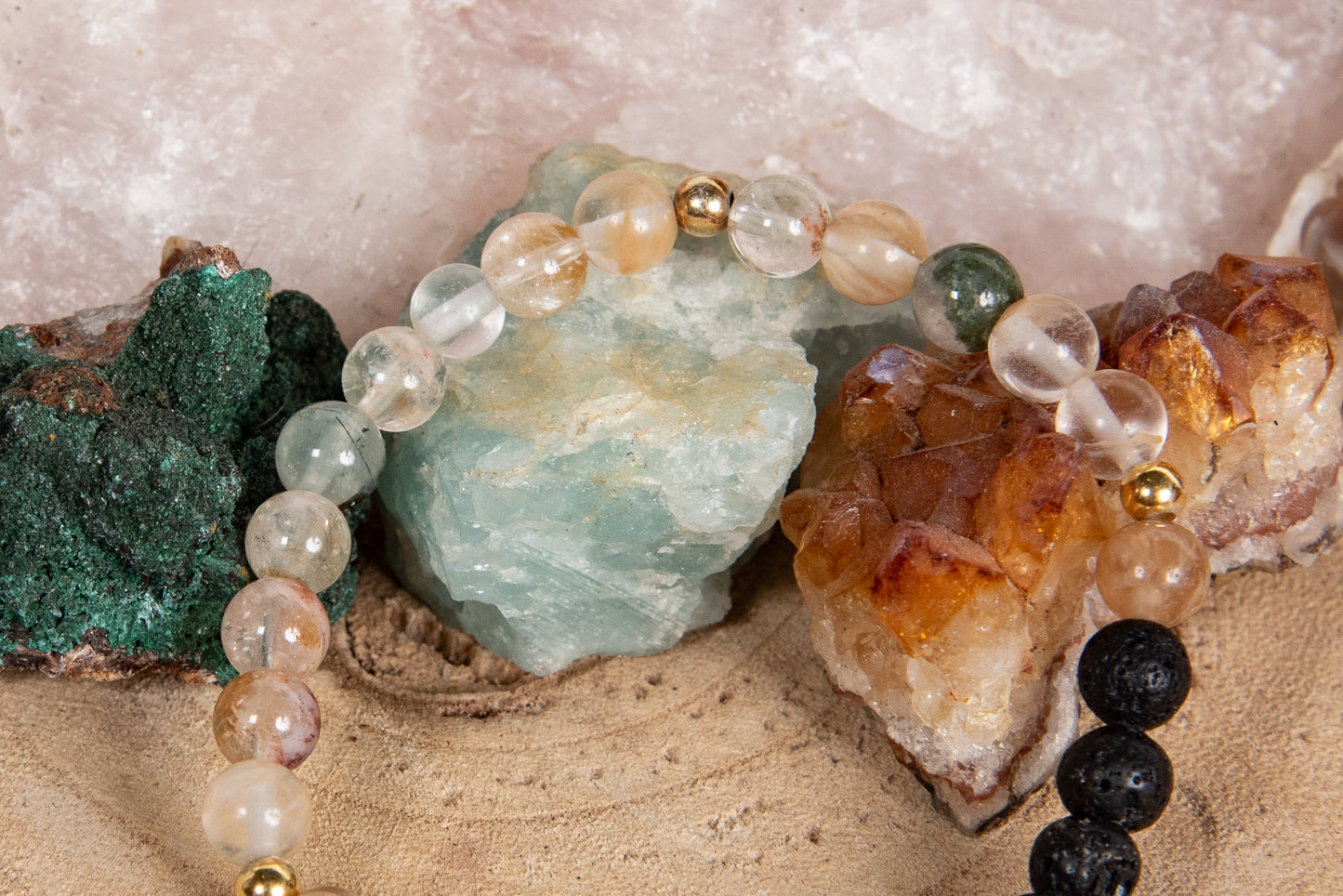 Prehnite, quarzo citrino, quarzo ematoide, lava, argento dorato 925