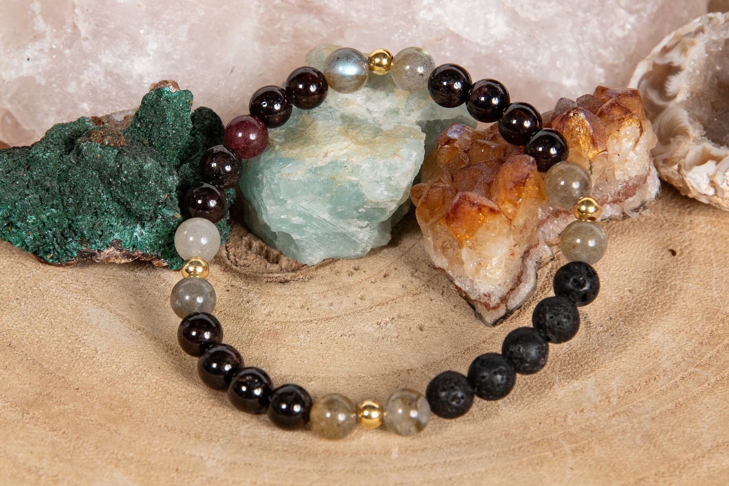 Granato, tormalina rosa, labradorite, lava, argento dorato 925