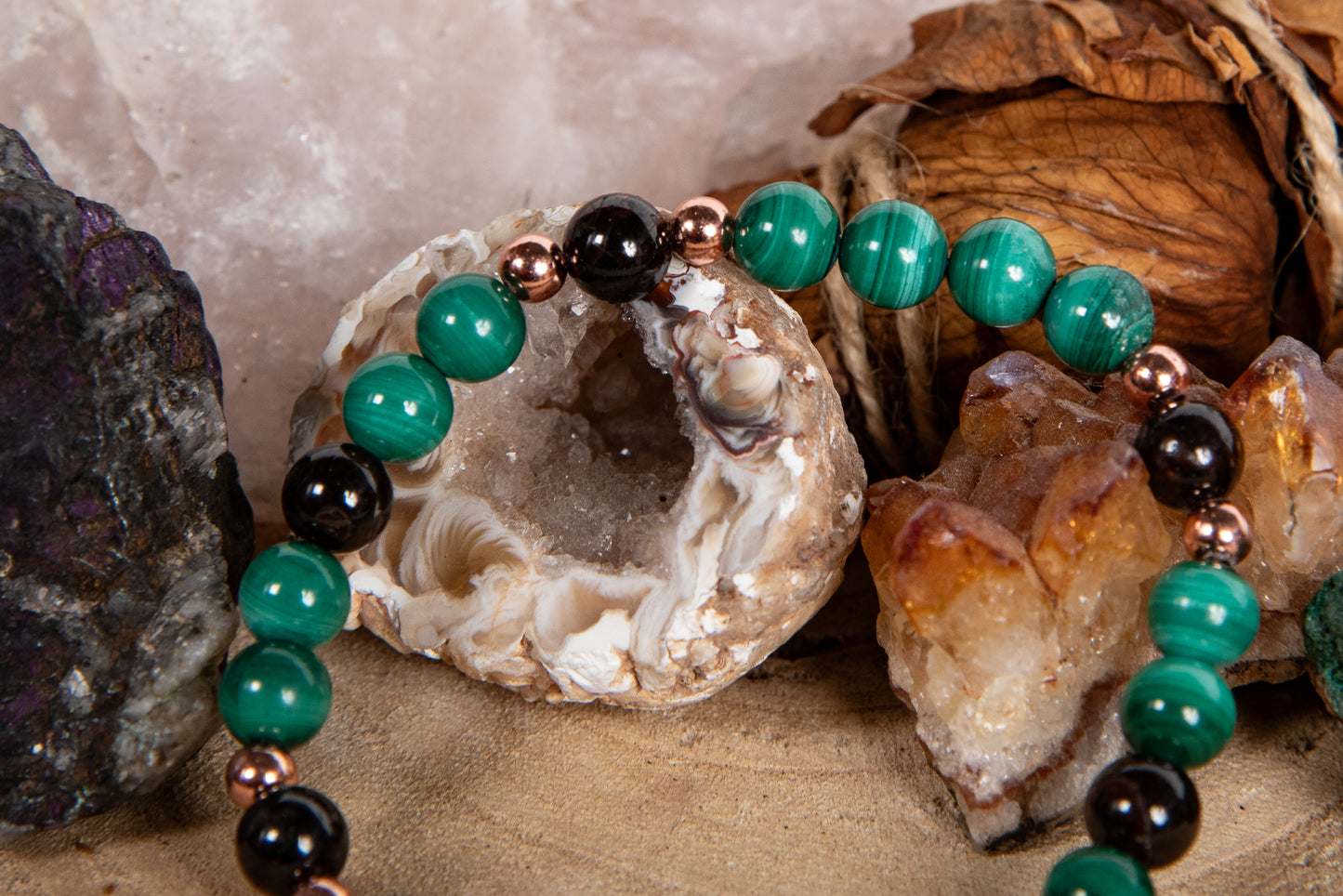 Bracciale perle 6 mm granato, malachite, rame