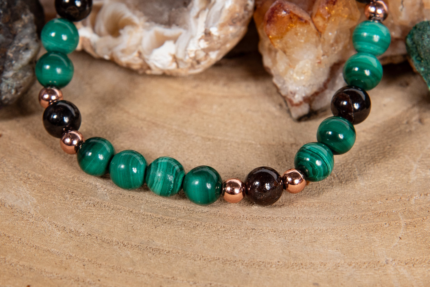 Bracciale perle 6 mm granato, malachite, rame