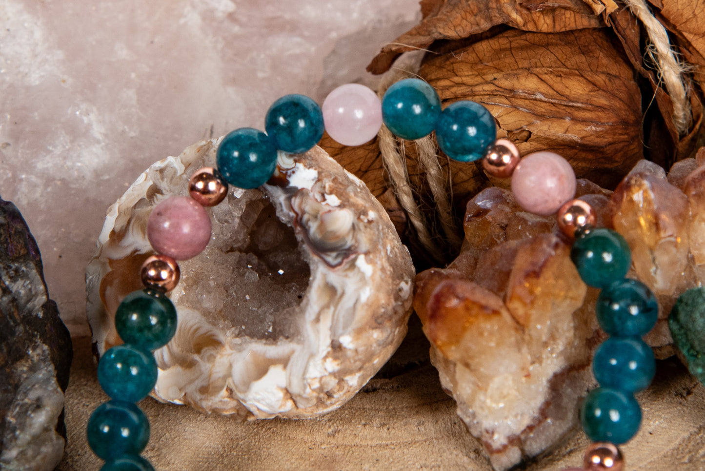 Bracciale perle 6 mm ametista lavanda, apatite, rodonite, rame