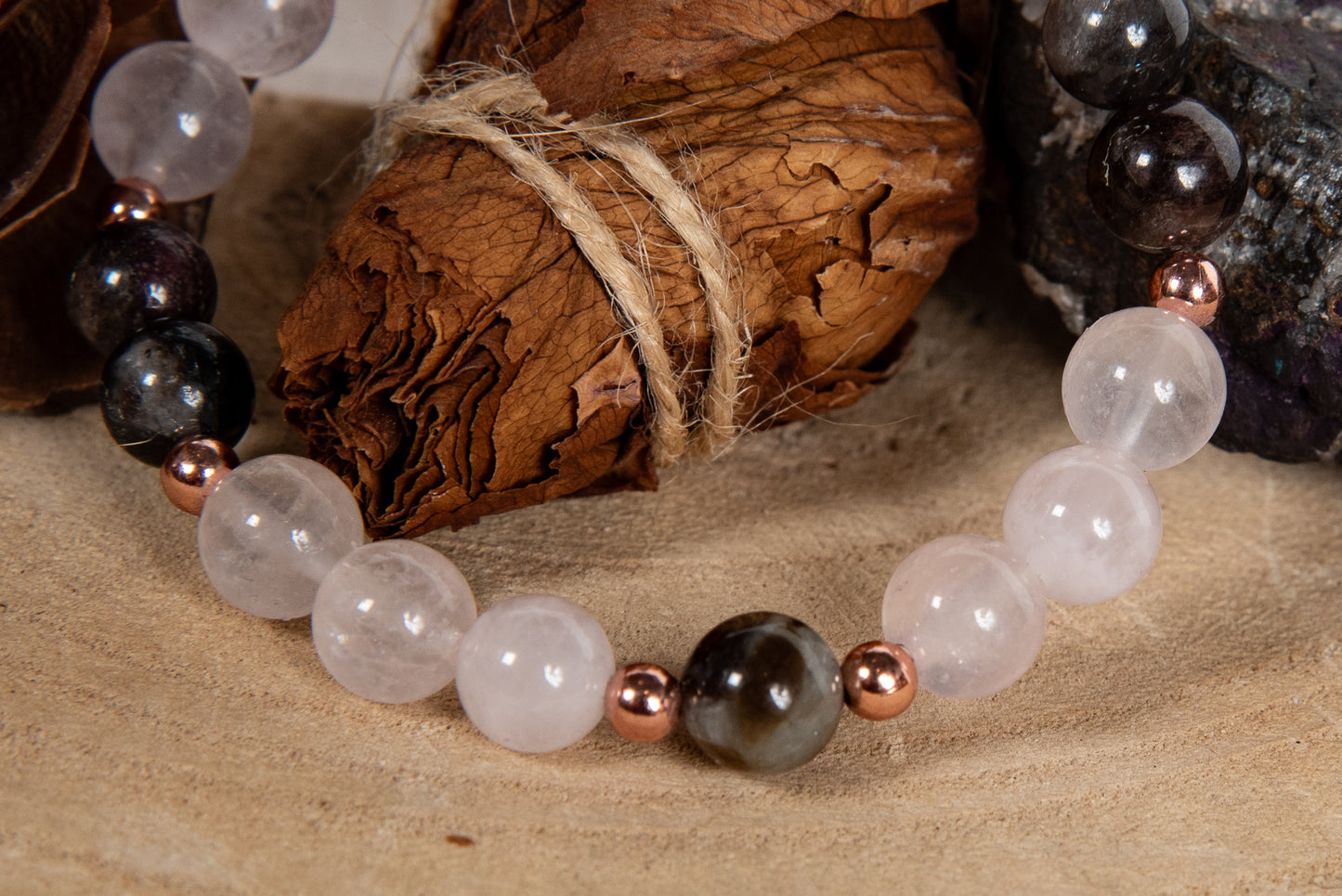 Bracciale perle 8 mm tormalina elbaite, quarzo rosa, rame