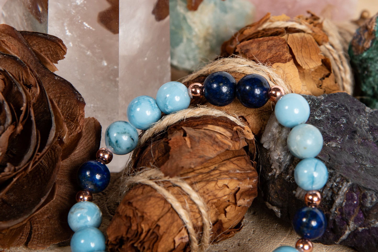 Bracciale perle 8 mm lapislazzuli, larimar, rame