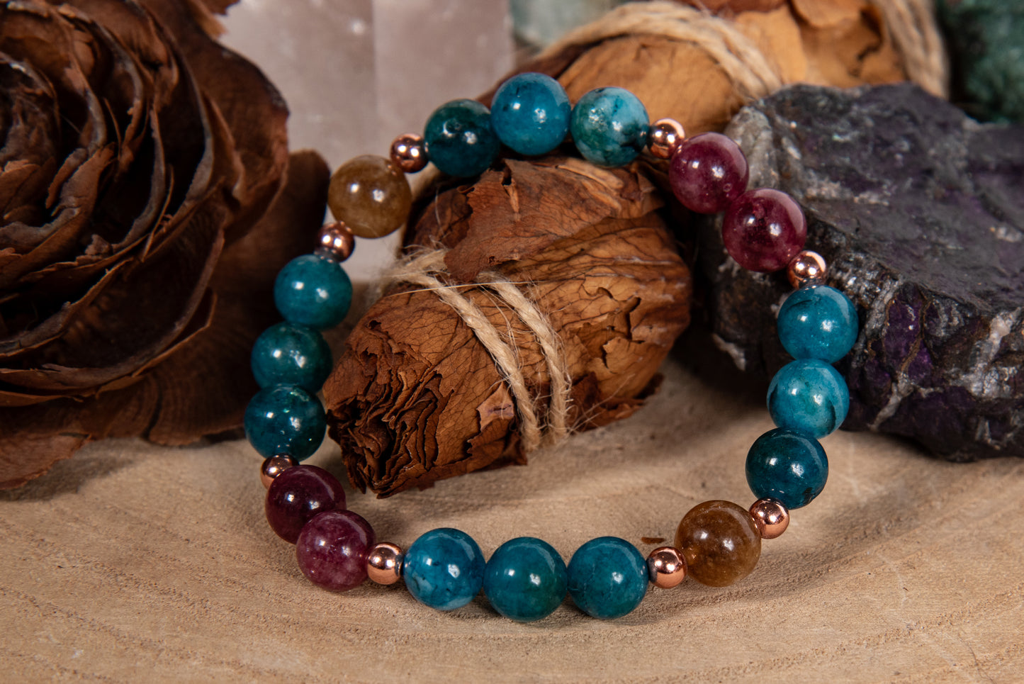 Bracciale perle 8 mm tormalina naturale, apatite, rame