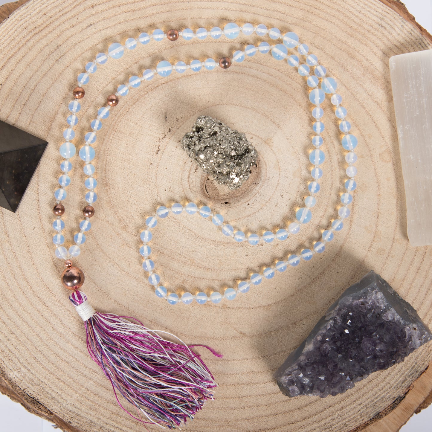 Mala in Opalite, Perla Guru Rame
