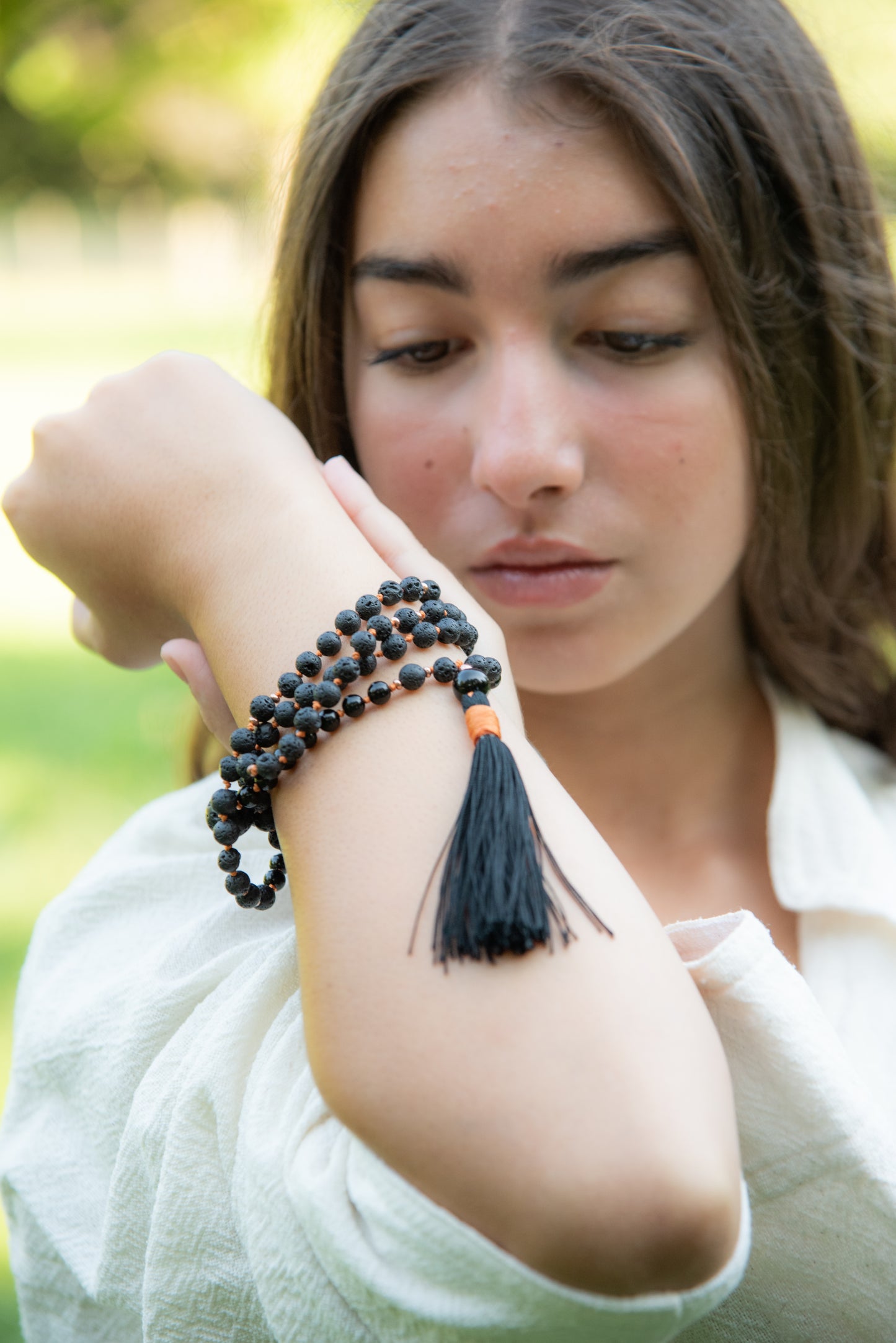 Mala collana per meditare in Pietra lavica e Tormalina nera