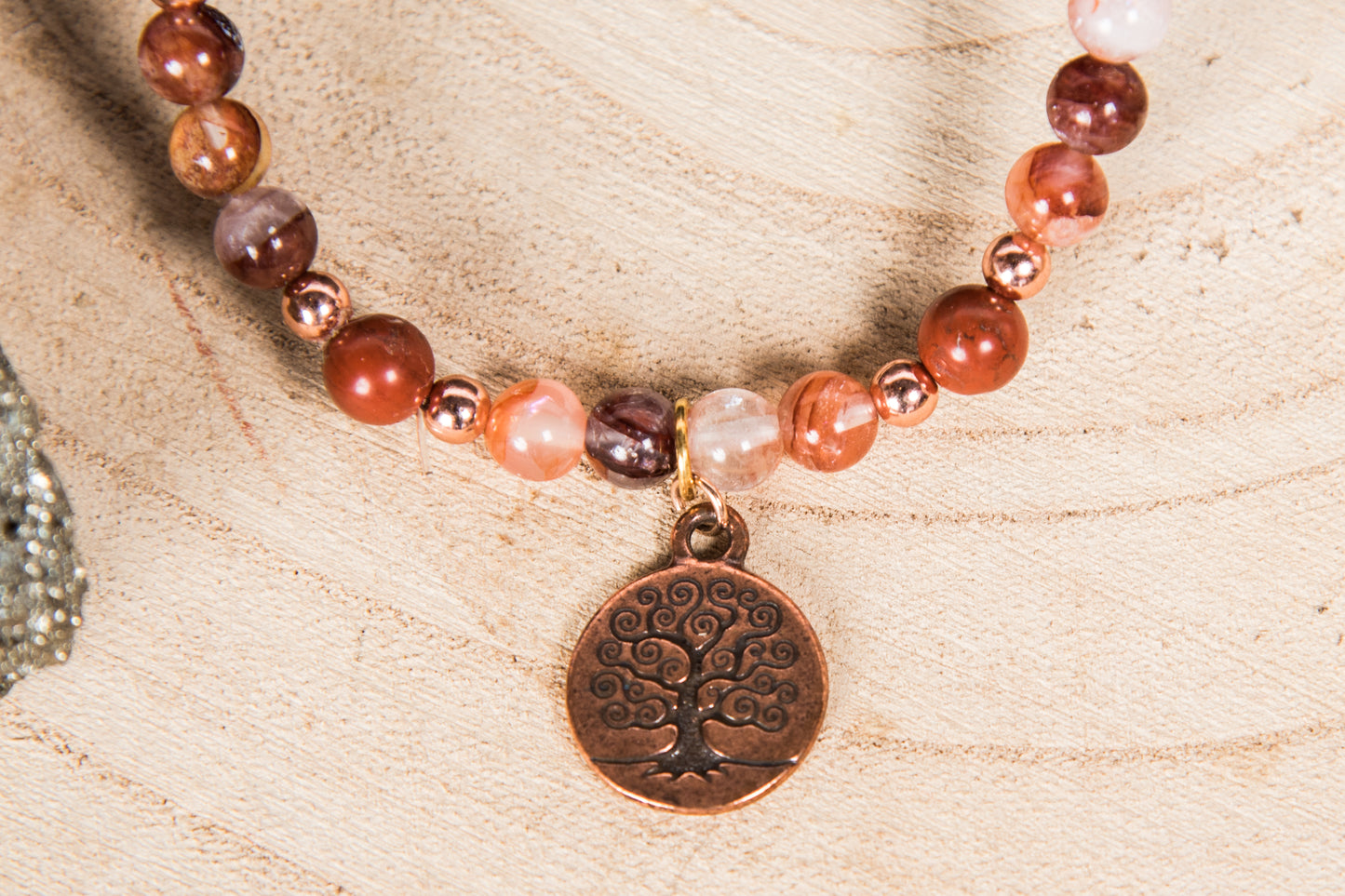 Quarzo Rosso, Charm  Albero della Vita in Rame