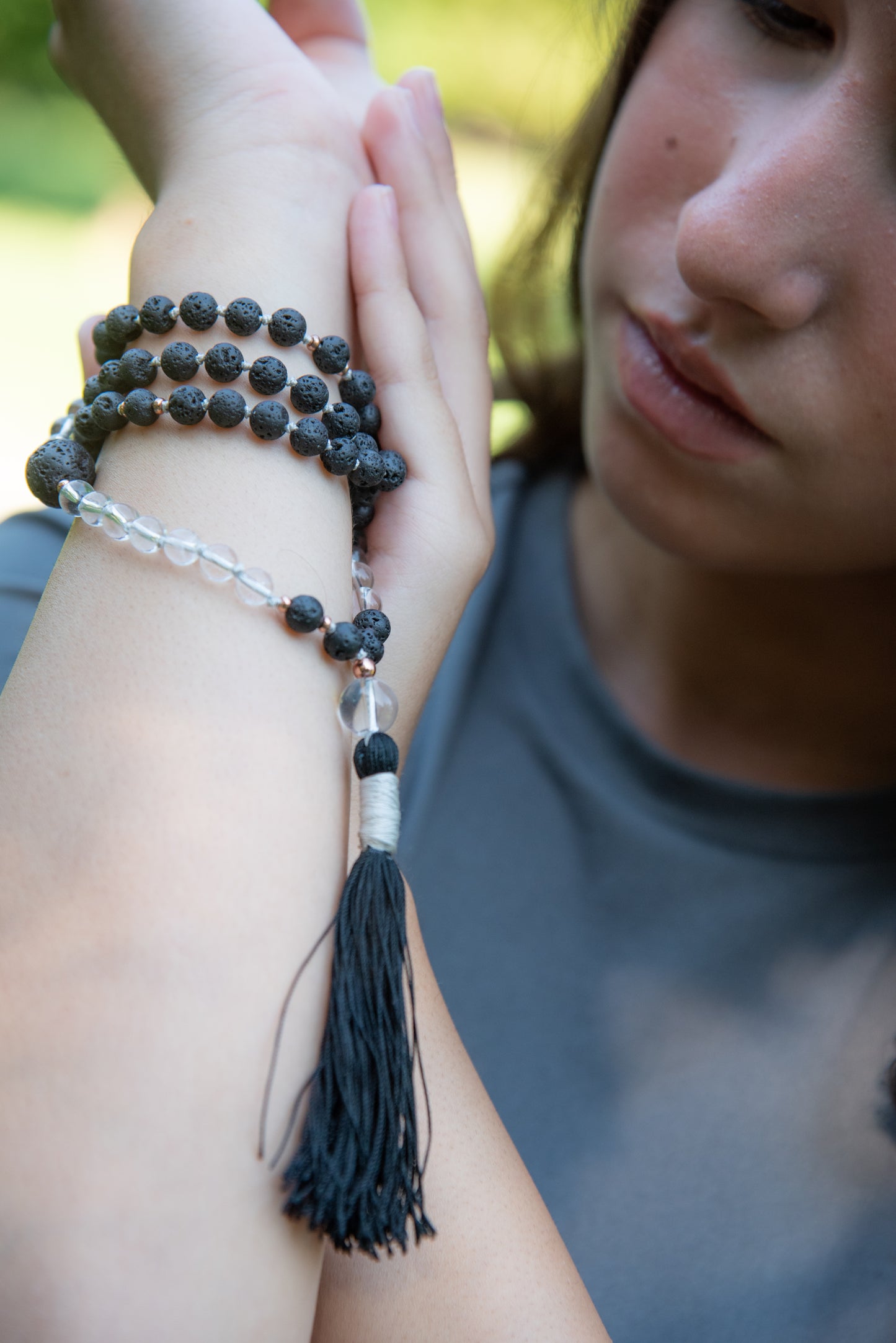 Mala per la meditazione in Pietra lavica e Cristallo di rocca