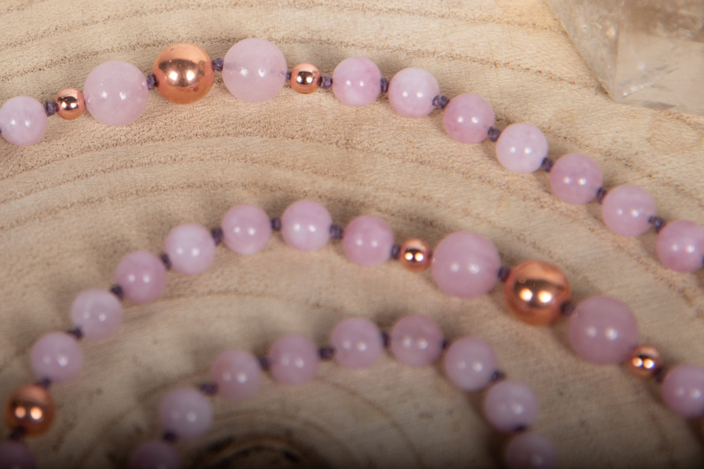 Mala 108 in pietra dura di Kunzite, Pietra Guru Quarzo crepitante e Rame