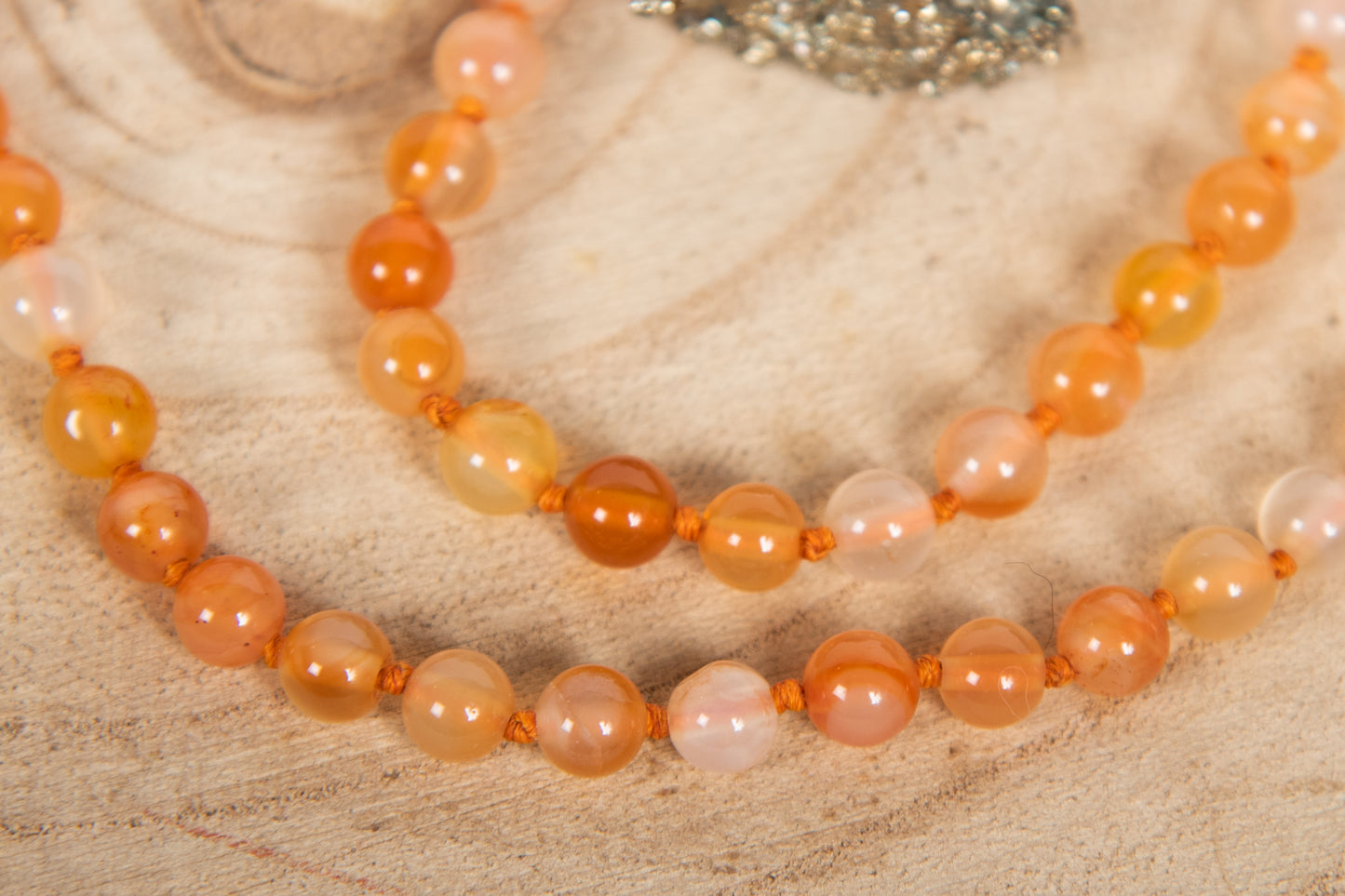 Mala con cristalli di corniola, pietra guru agata di fuoco, rame