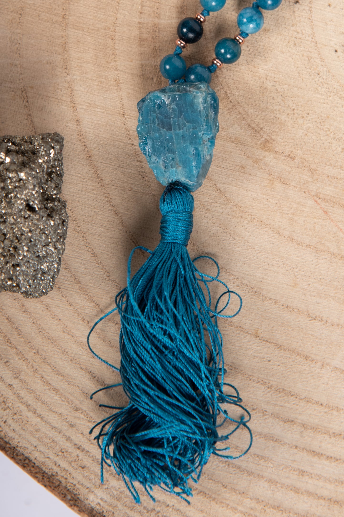 Mala da meditazione in Apatite, Pietra Guru Apatite e Rame