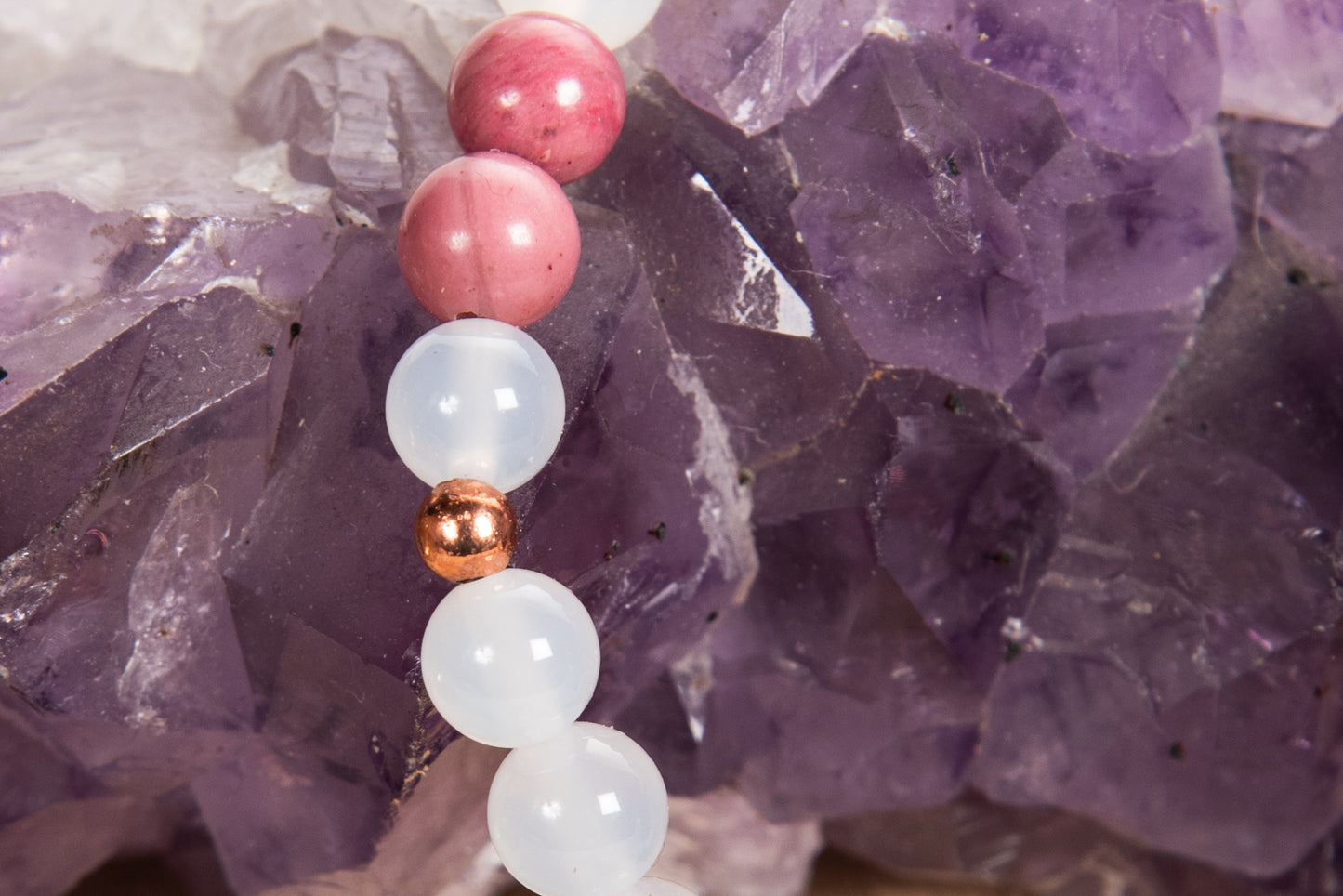 Bracciale Mala Rodonite, Agata bianca, Pietra lavica e Rame