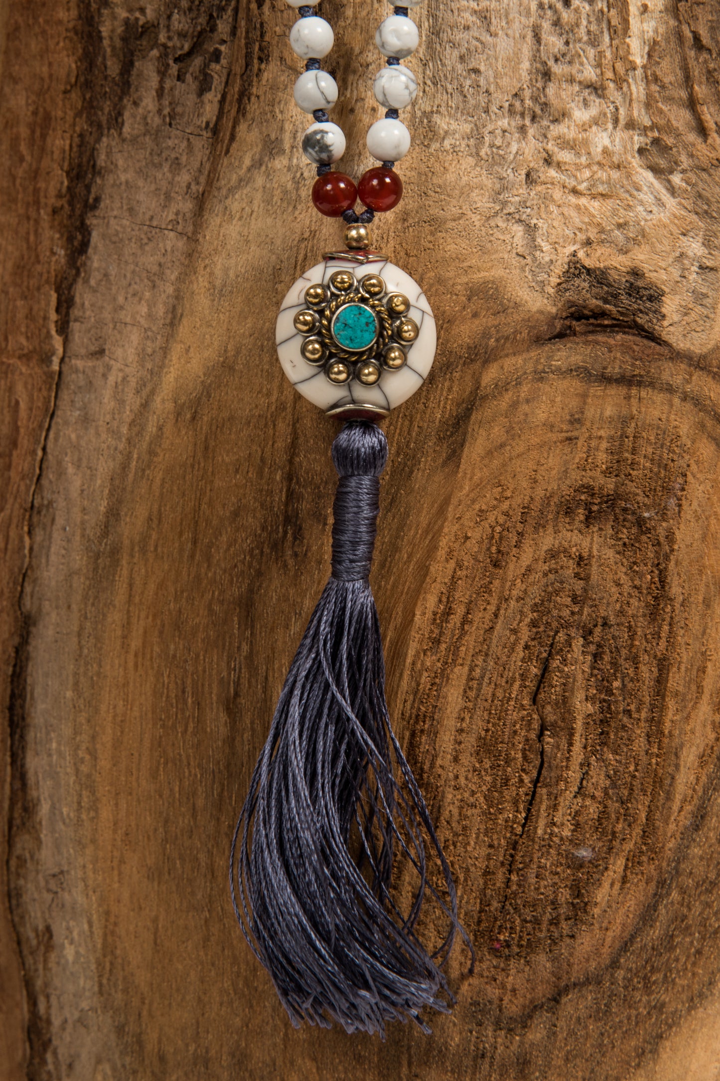 Mala Agata rossa, Howlite, Pietra Guru Perla Tibetana, Argento dorato 925