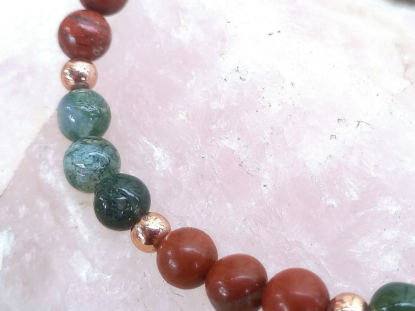 Bracciale perle 6mm diaspro rosso, agata muschiata, rame
