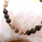 Bracciale perle 6mm pietra di luna nera, ossidiana dorata, rame