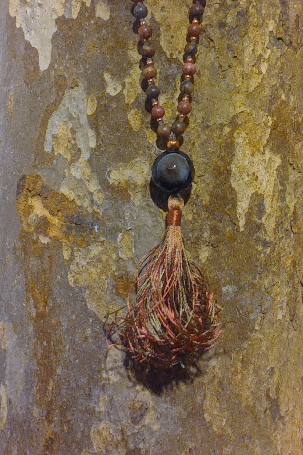 Mala da meditazione in Rodonite, Pietra Guru Agata e rame