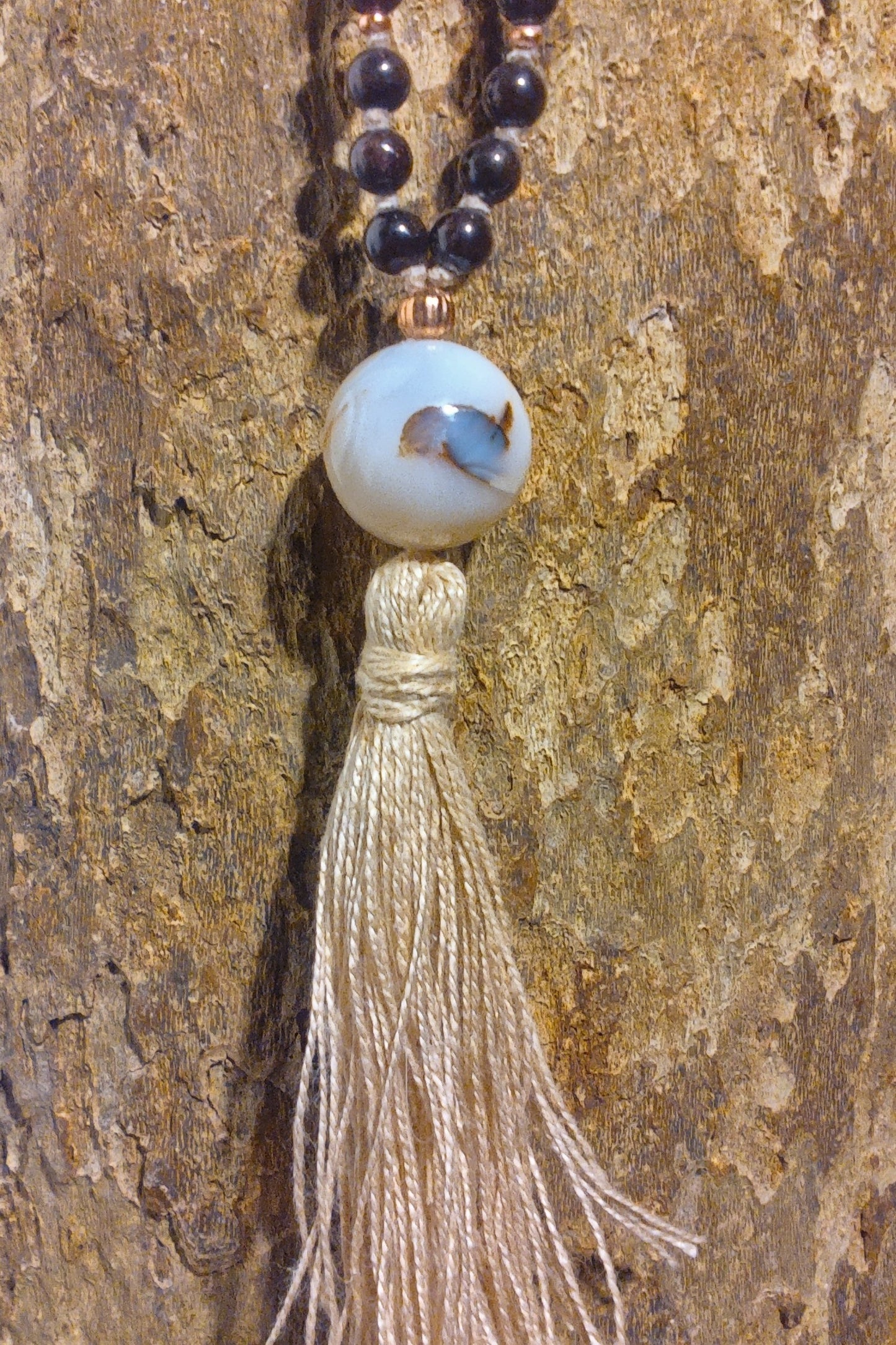 Mala 108 con pietre naturali di Granato scuro, Pietra Guru Agata, rame