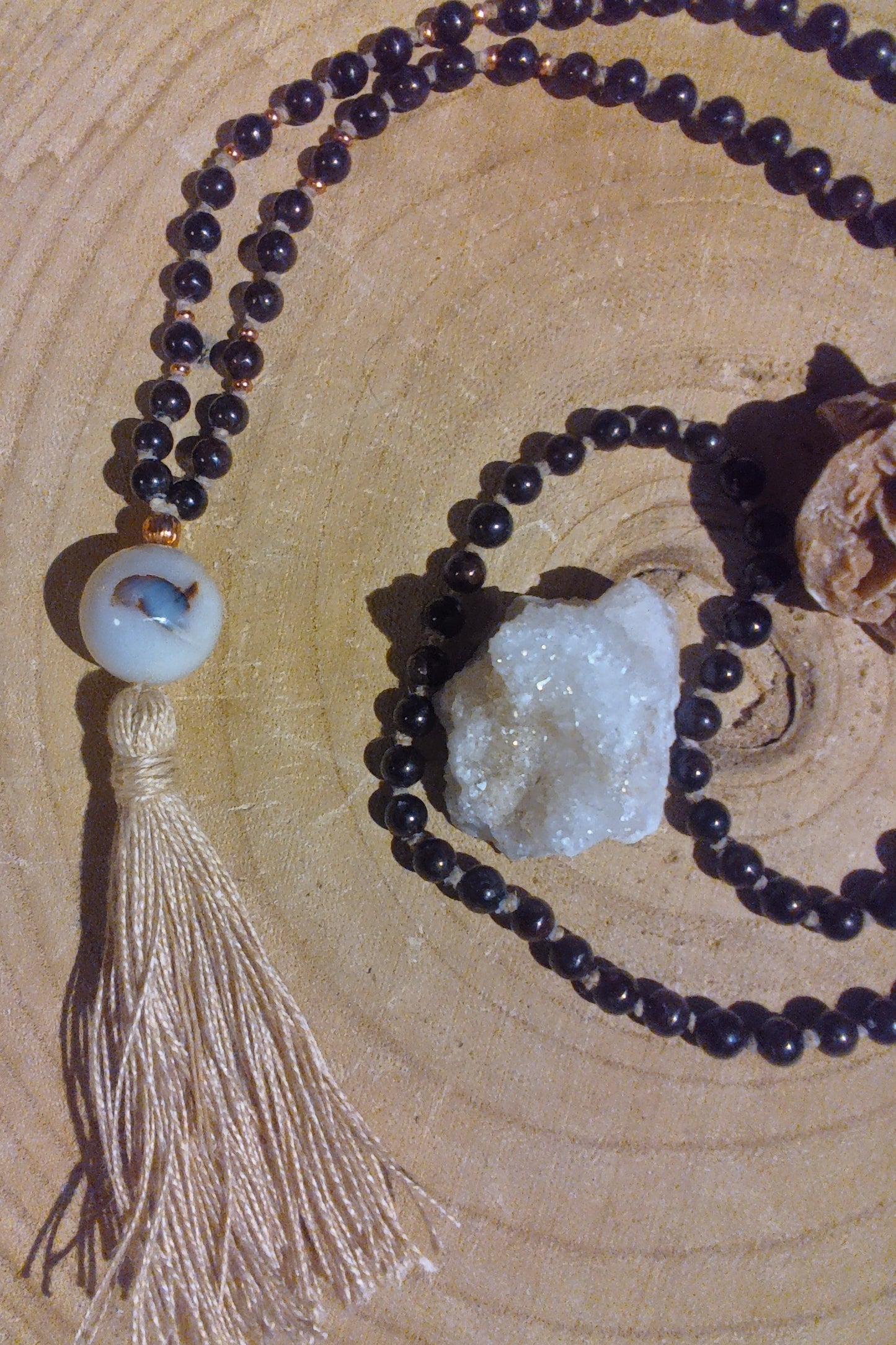 Mala 108 con pietre naturali di Granato scuro, Pietra Guru Agata, rame