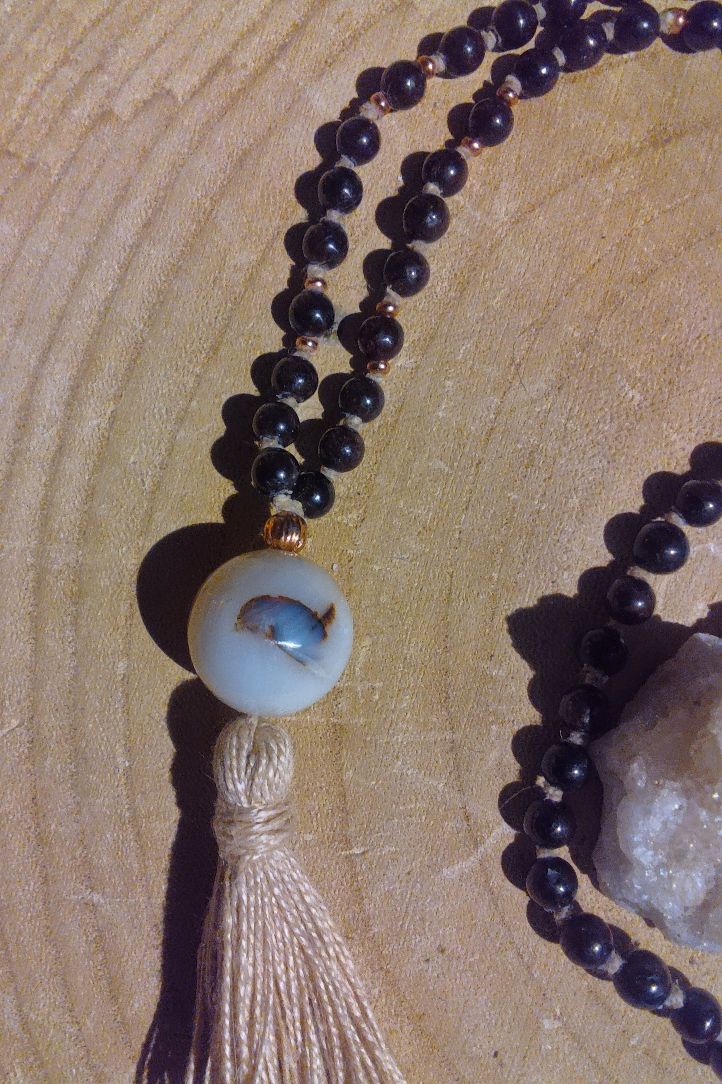 Mala 108 con pietre naturali di Granato scuro, Pietra Guru Agata, rame