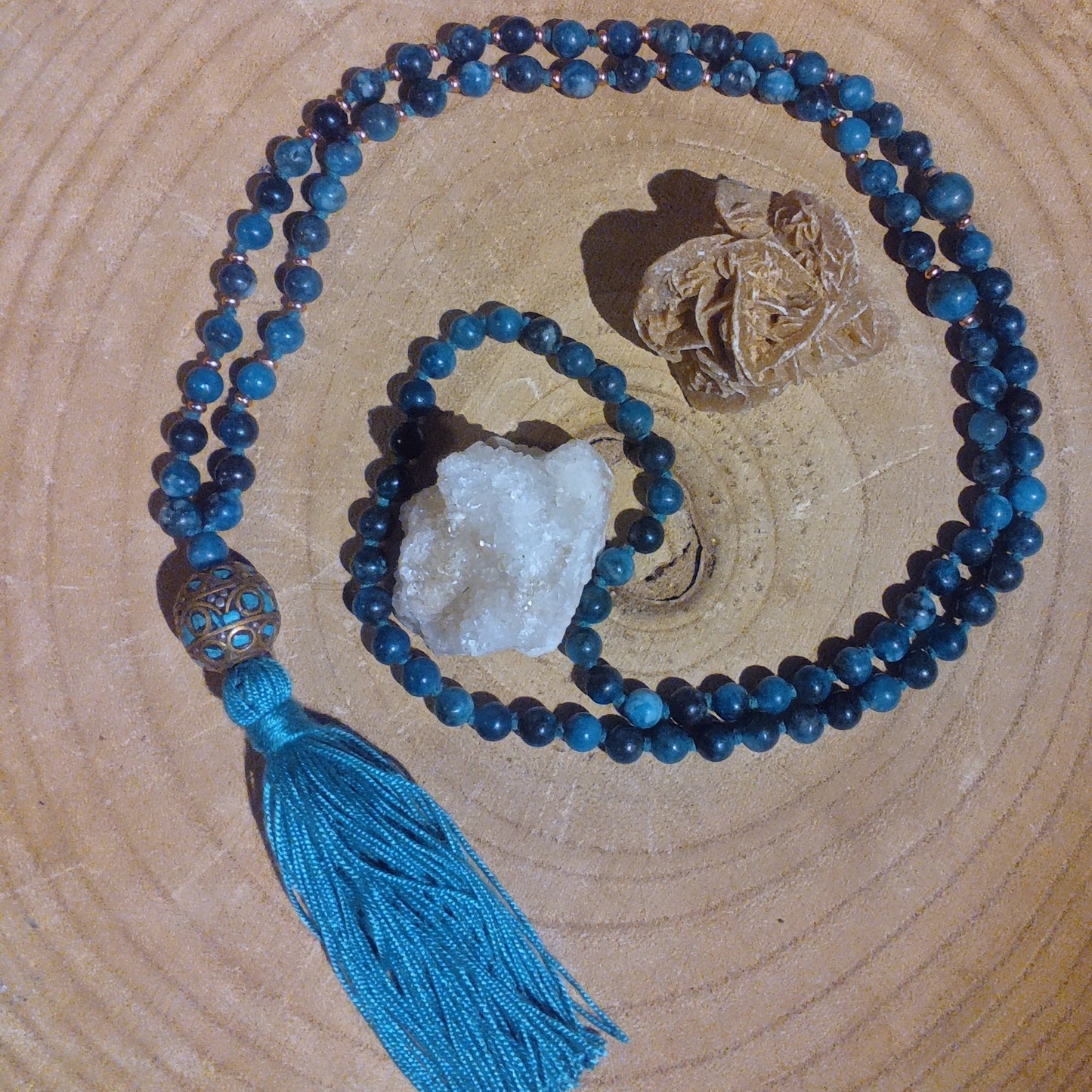 Mala per la pratica della meditazione in Apatite, Perla Guru tibetana e Rame