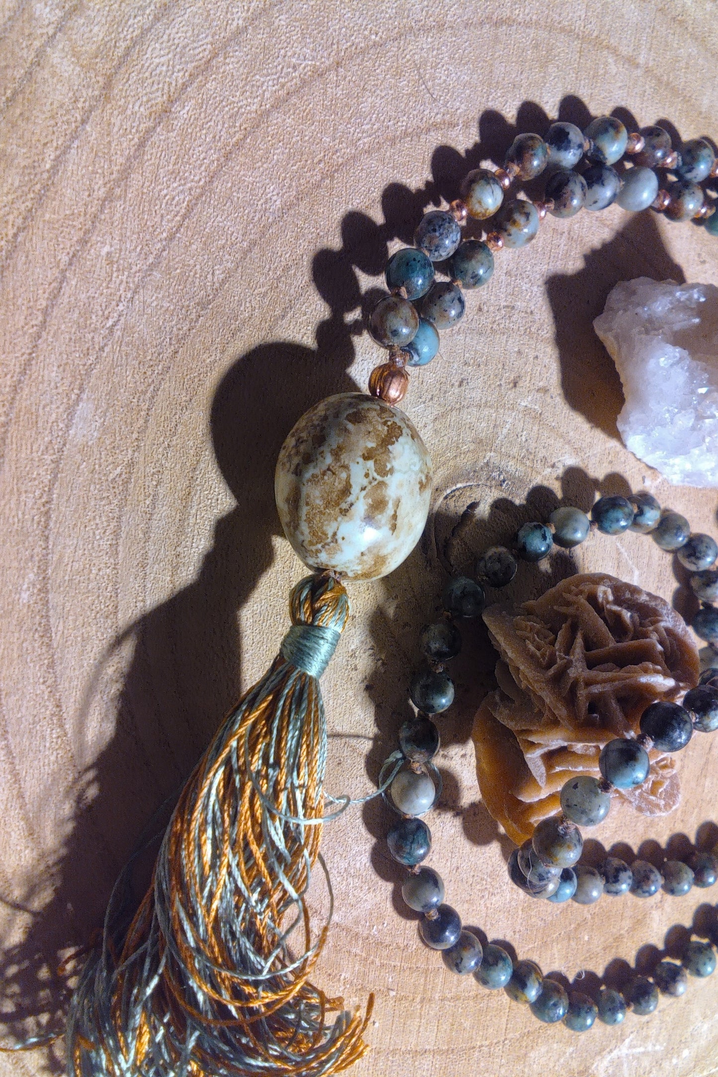 Mala artigianale in Turchese africano, pietra guru in Variscite e Rame