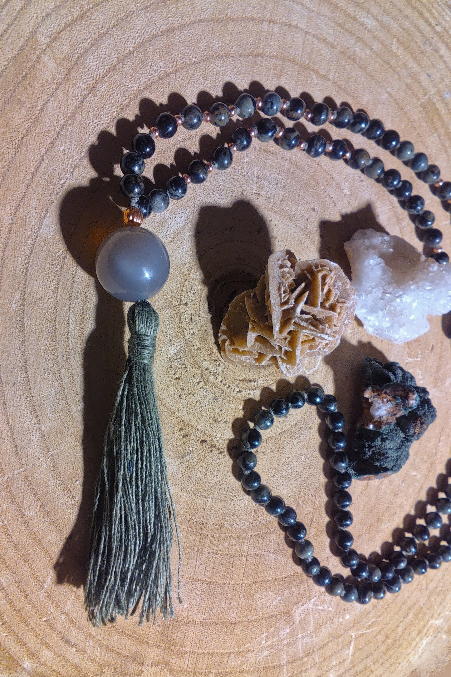 Mala in Diaspro Kambaba, Pietra guru Agata grigia, Rame