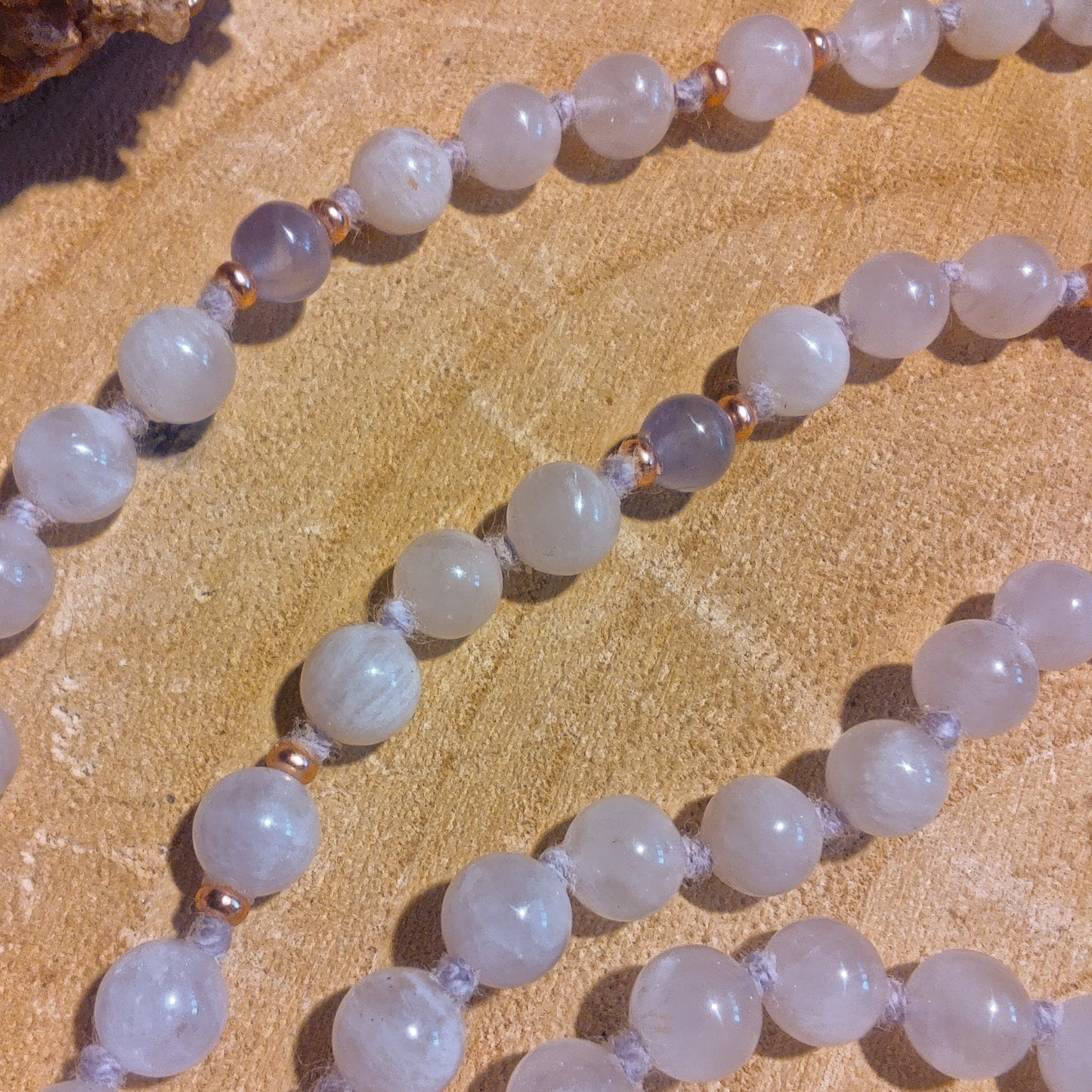 Mala da meditazione in Ametista lavanda, ametista, 108 perle, Perla Guru in ametista